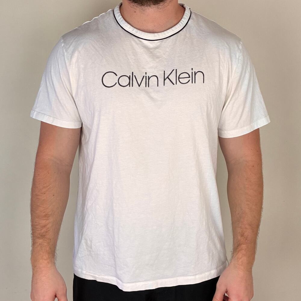 Calvin Klein T Shirt